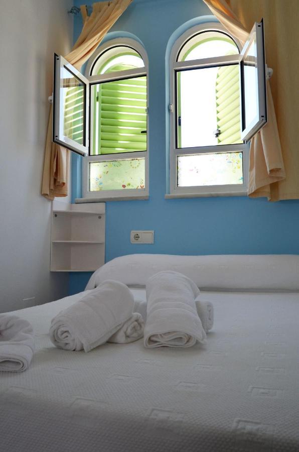 Hostal Dona Antonia 호텔 푼타움브리아 외부 사진