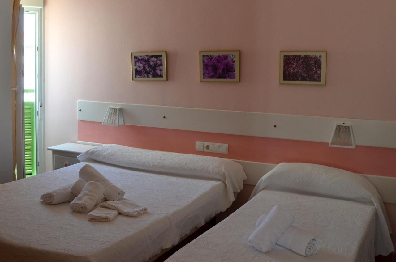 Hostal Dona Antonia 호텔 푼타움브리아 외부 사진